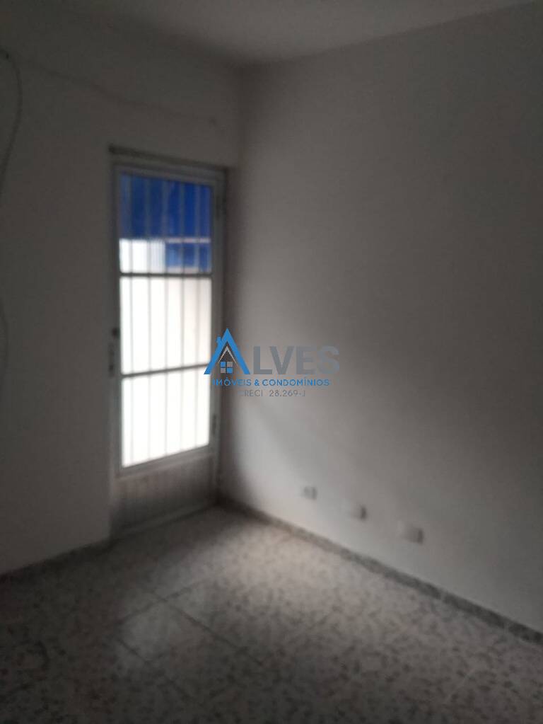 Casa à venda com 4 quartos, 200m² - Foto 19