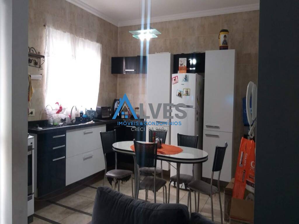 Apartamento à venda e aluguel com 3 quartos, 100m² - Foto 2