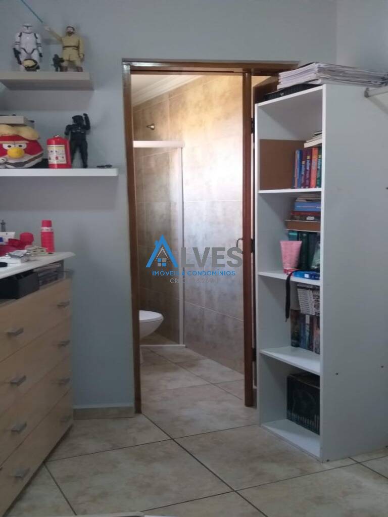 Apartamento à venda e aluguel com 3 quartos, 100m² - Foto 11