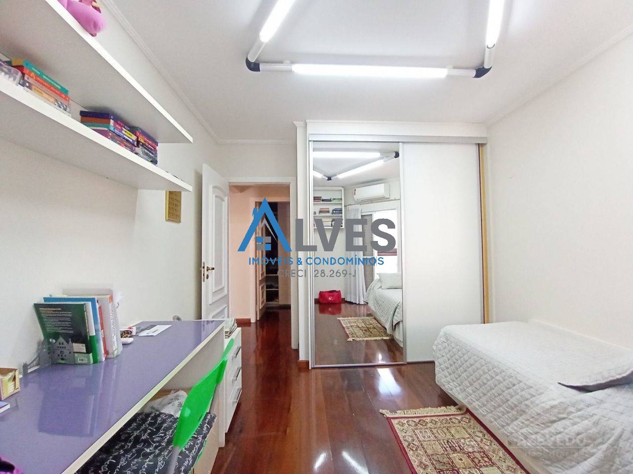 Apartamento à venda com 4 quartos, 273m² - Foto 3