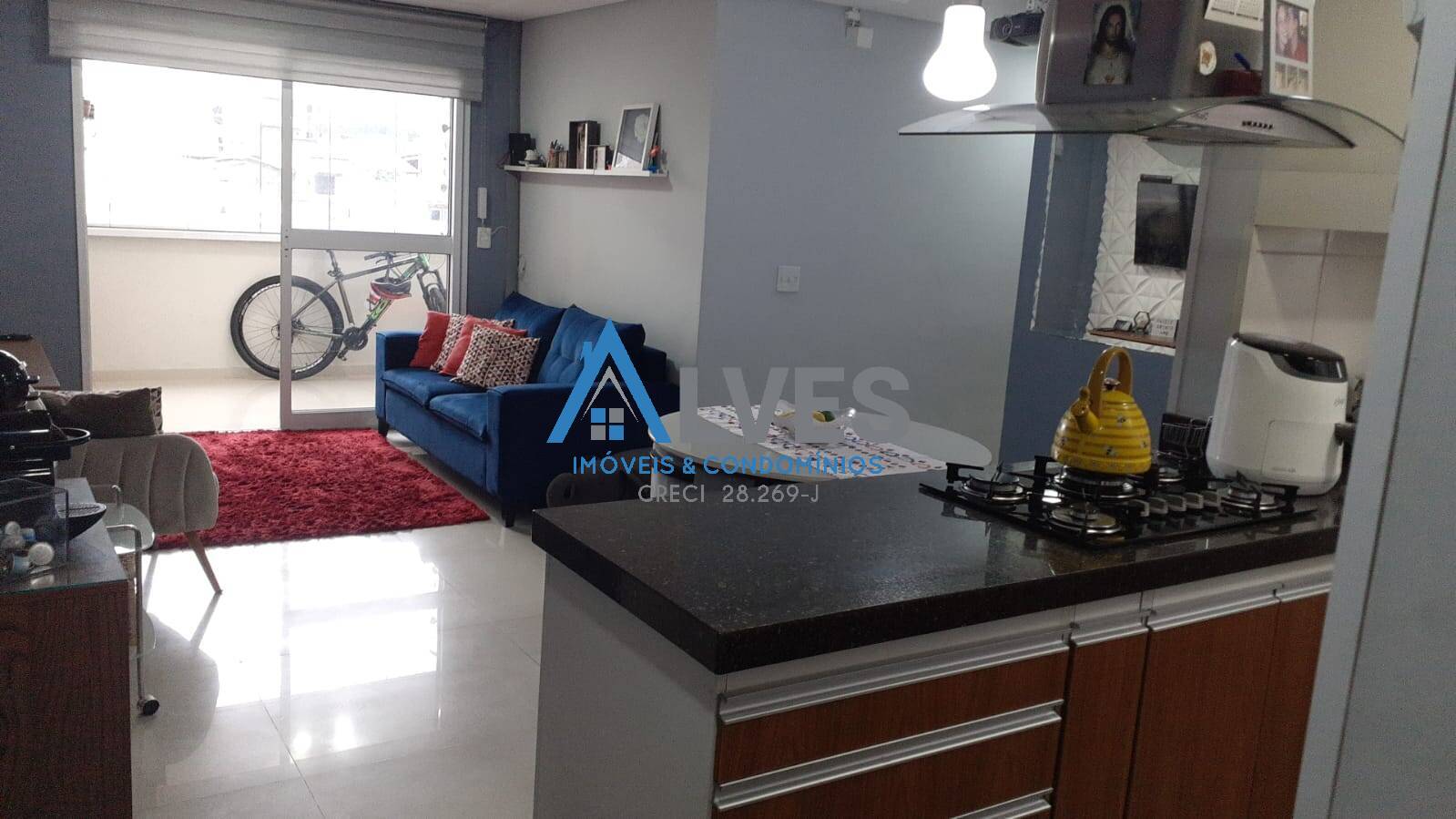 Apartamento à venda com 3 quartos, 83m² - Foto 1