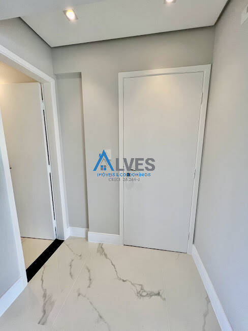 Apartamento à venda com 4 quartos, 156m² - Foto 41