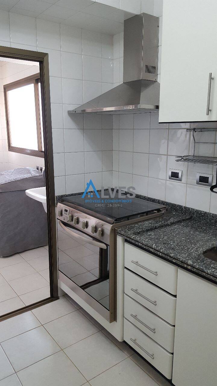 Apartamento para alugar com 3 quartos, 100m² - Foto 11