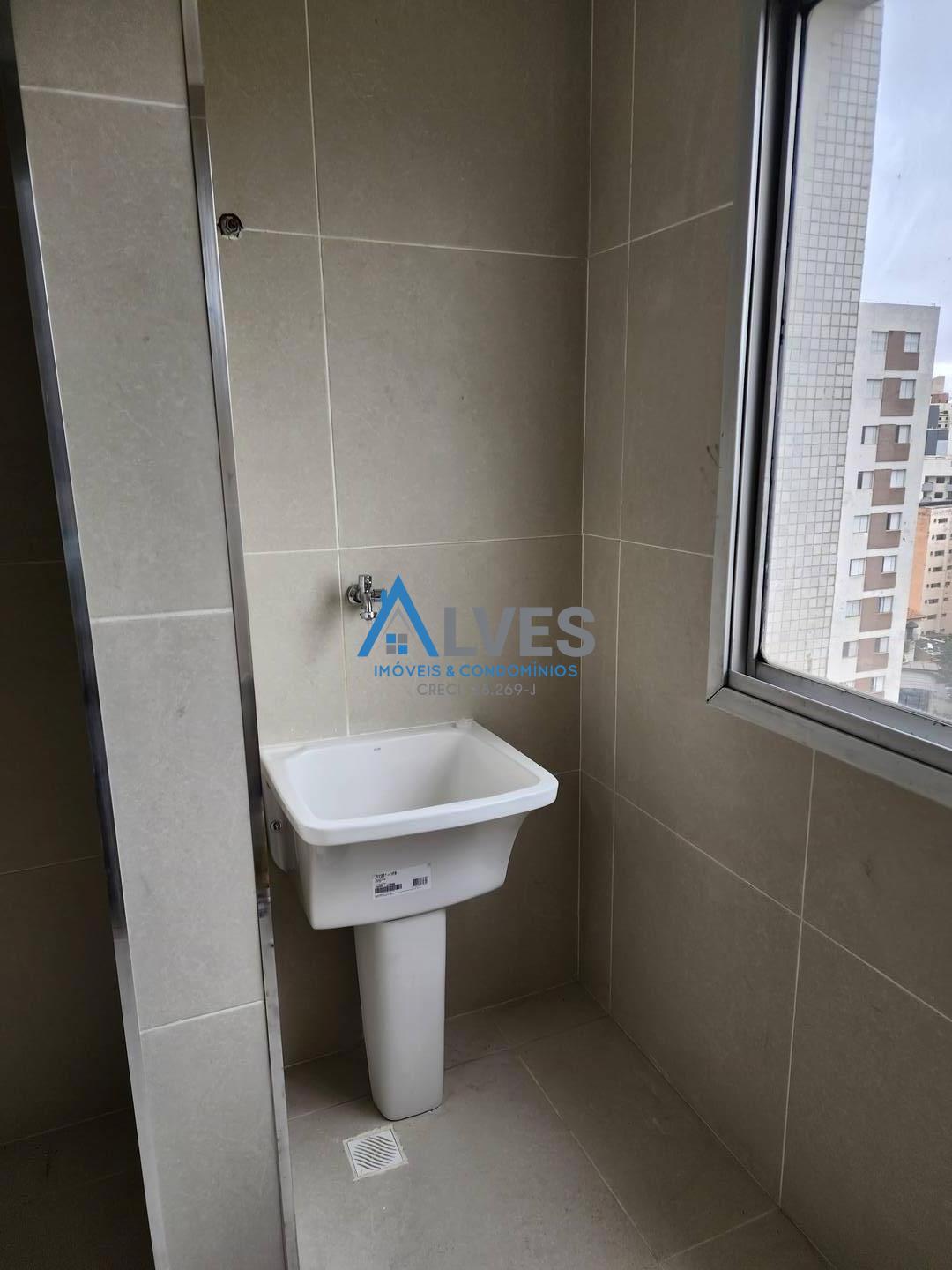 Apartamento à venda com 2 quartos, 70m² - Foto 12