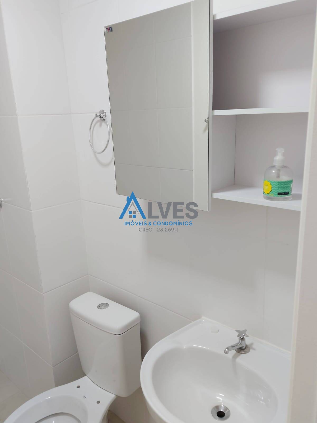 Apartamento à venda com 2 quartos, 43m² - Foto 4