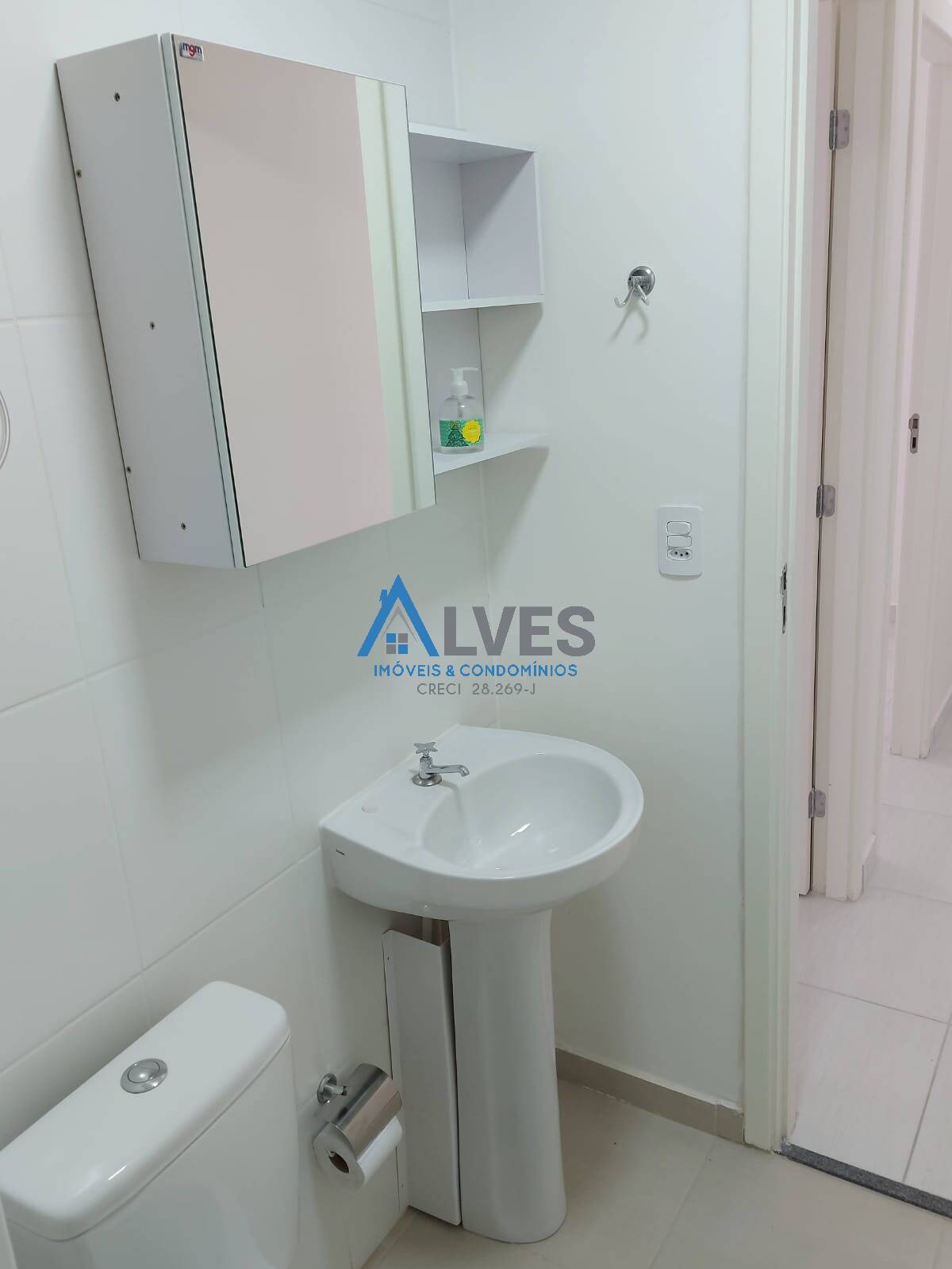 Apartamento à venda com 2 quartos, 43m² - Foto 6