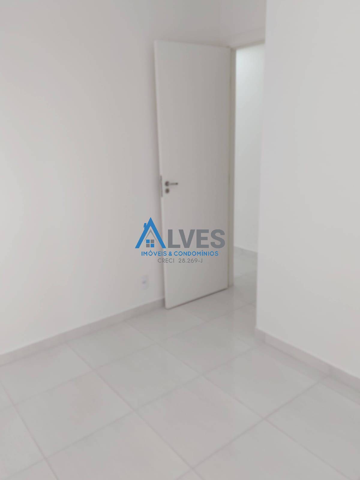 Apartamento à venda com 2 quartos, 43m² - Foto 10