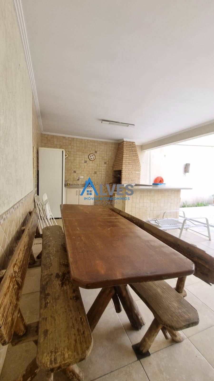 Casa para alugar com 4 quartos, 489m² - Foto 11