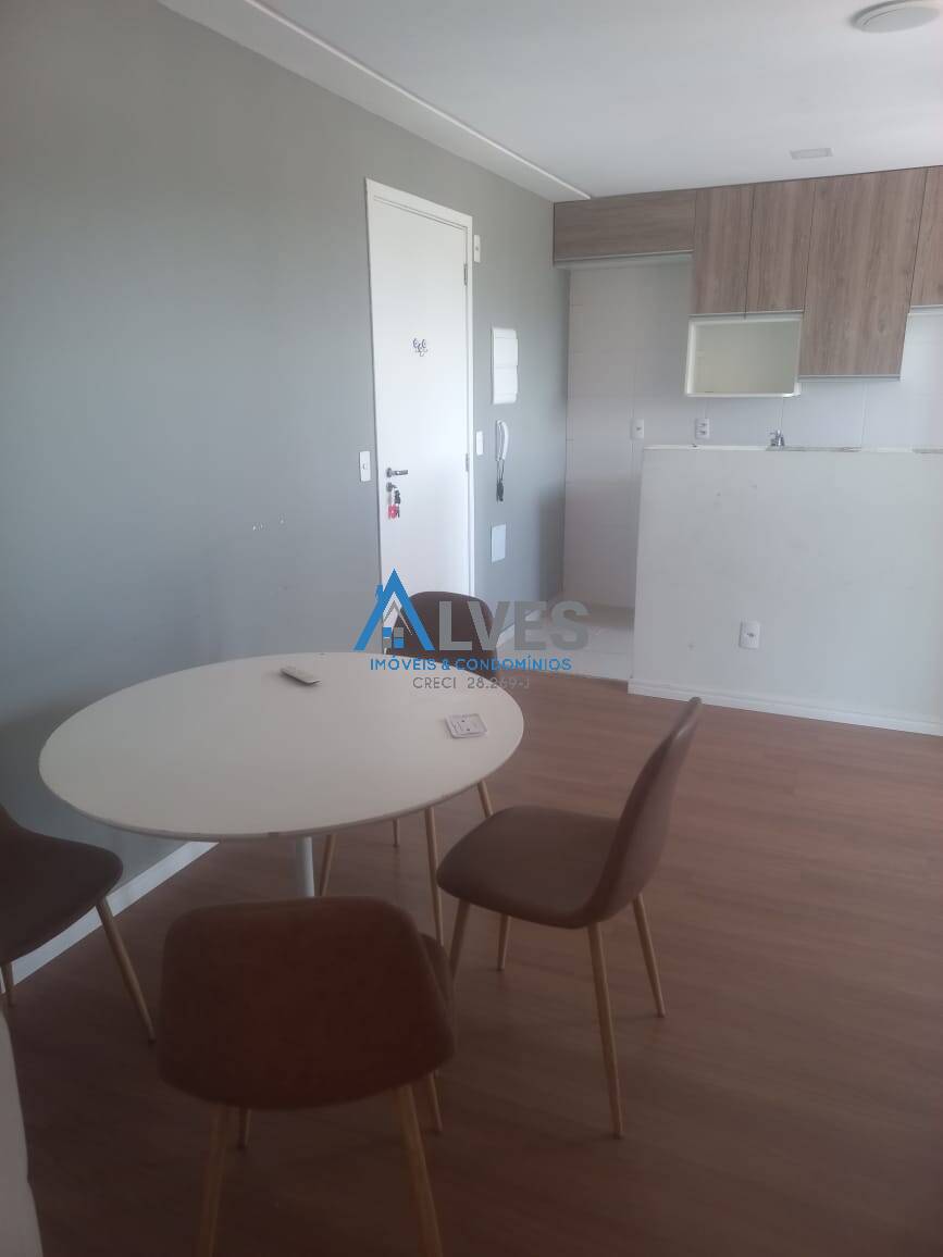 Apartamento à venda com 2 quartos, 44m² - Foto 2