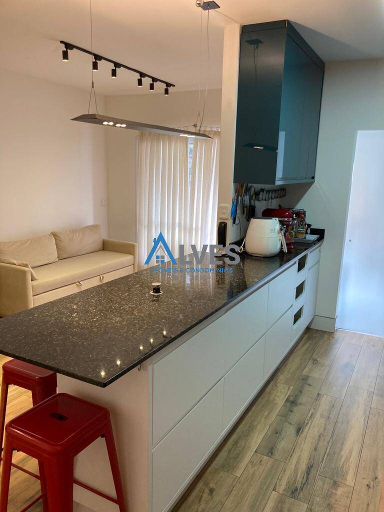 Apartamento à venda com 2 quartos, 80m² - Foto 7