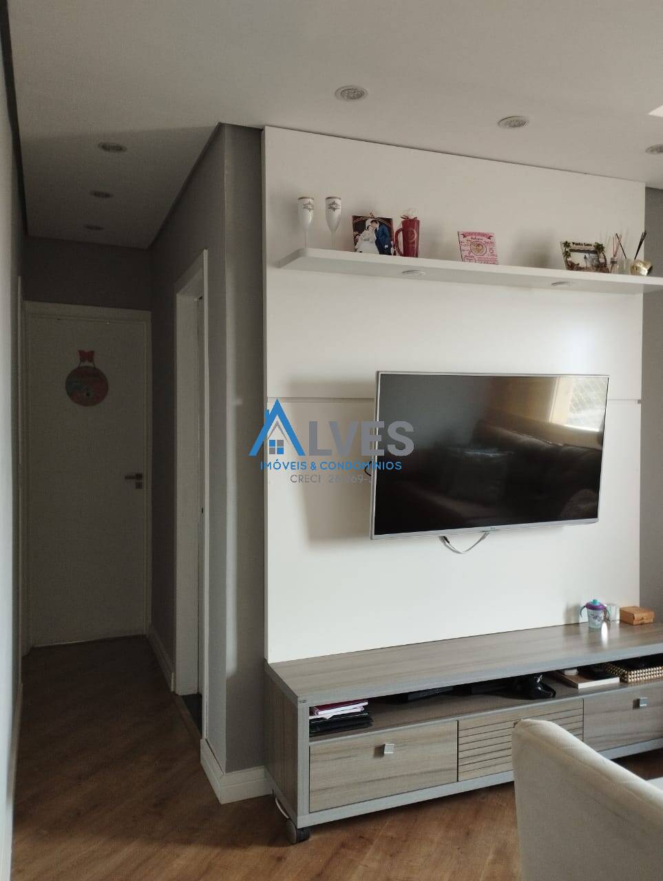 Apartamento à venda com 2 quartos, 67m² - Foto 3