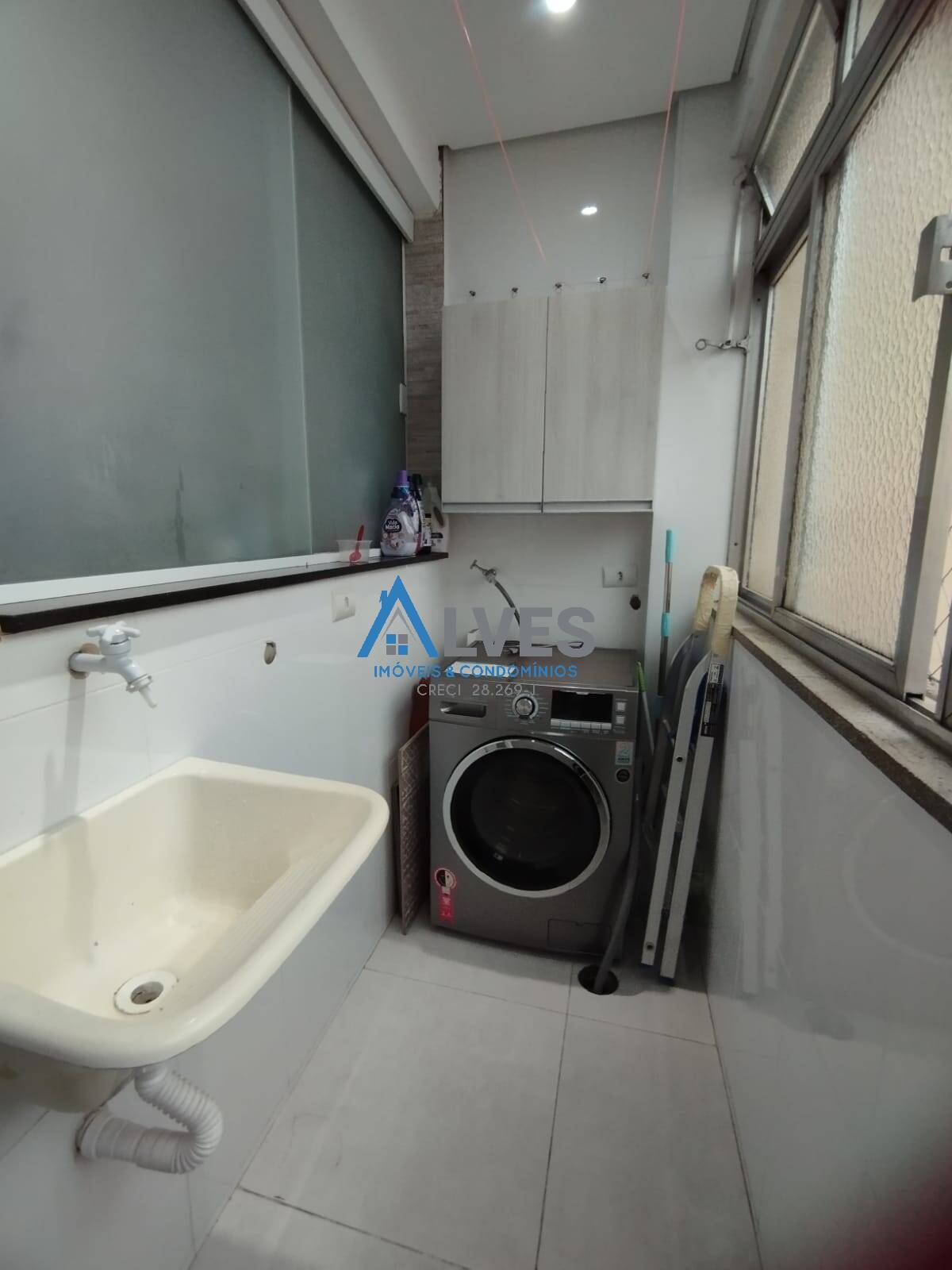 Apartamento à venda com 2 quartos, 67m² - Foto 8