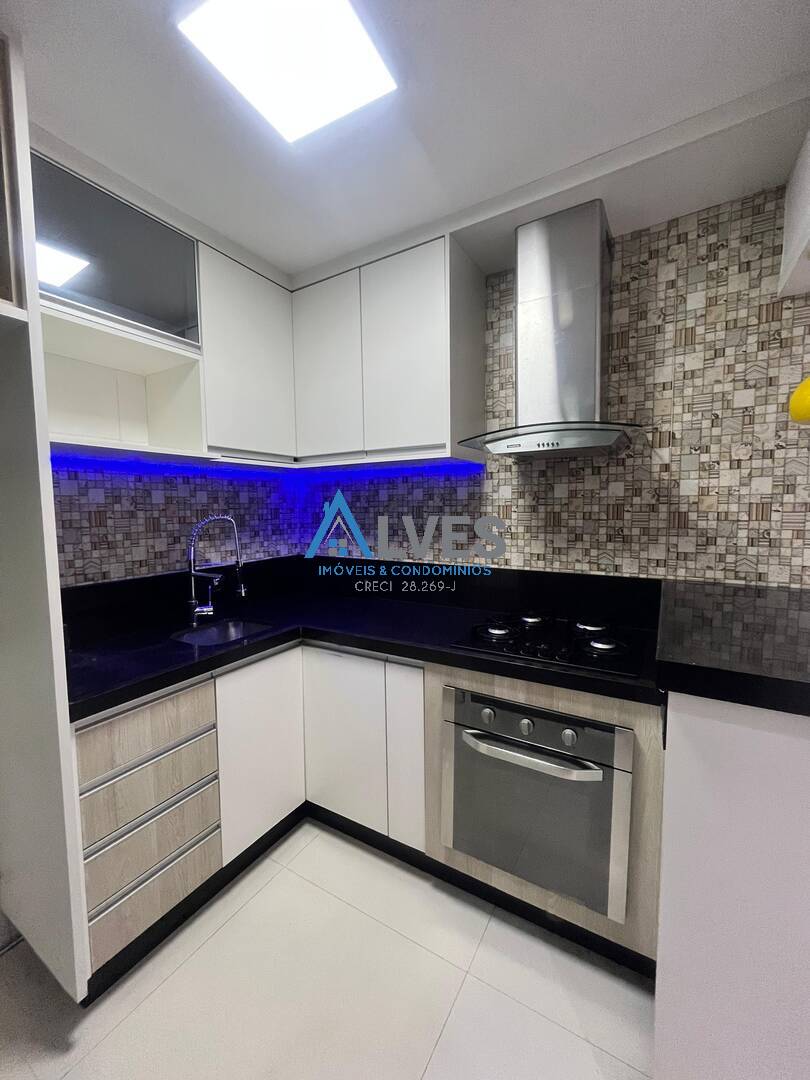 Apartamento à venda com 2 quartos, 61m² - Foto 2