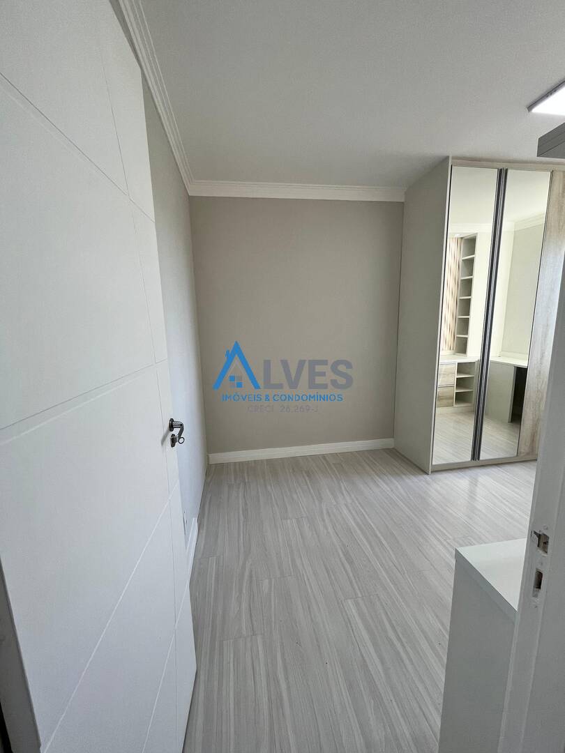 Apartamento à venda com 2 quartos, 61m² - Foto 12