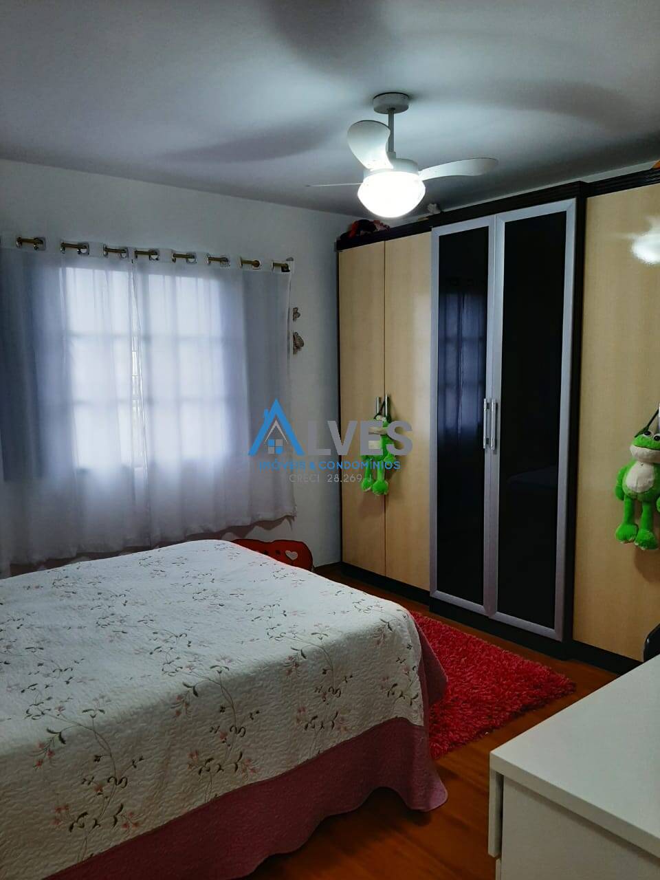 Apartamento à venda com 3 quartos, 142m² - Foto 13