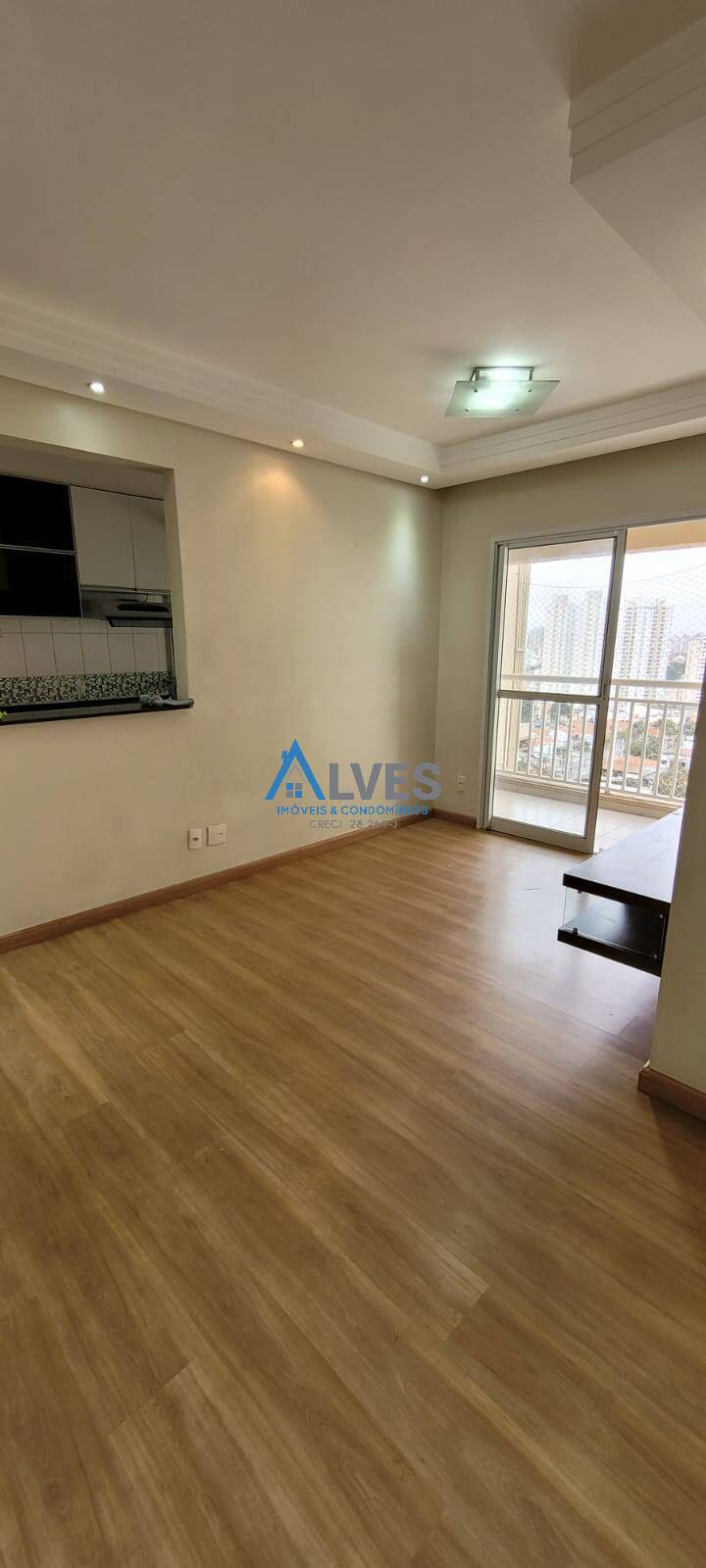 Apartamento à venda com 2 quartos, 60m² - Foto 4