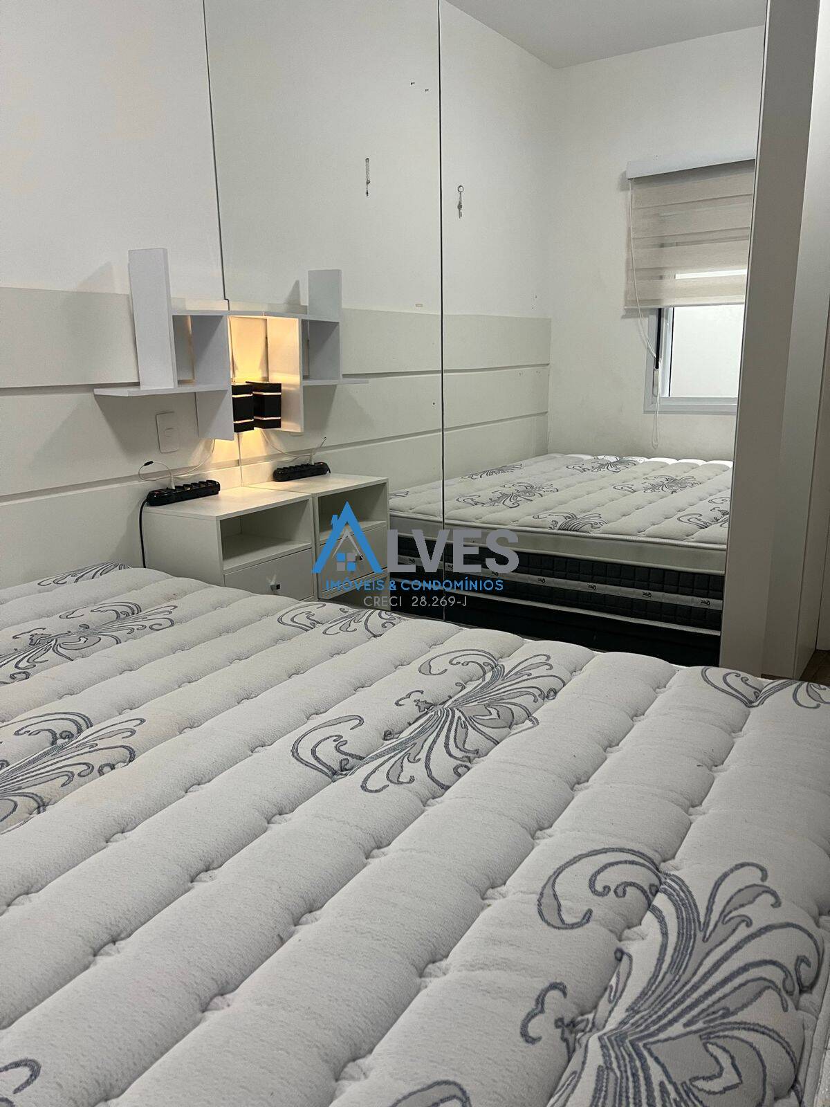 Apartamento à venda com 3 quartos, 94m² - Foto 13