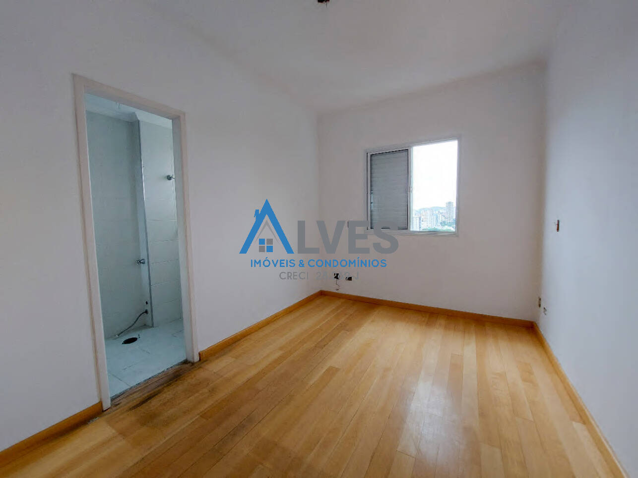 Apartamento à venda com 3 quartos, 67m² - Foto 2