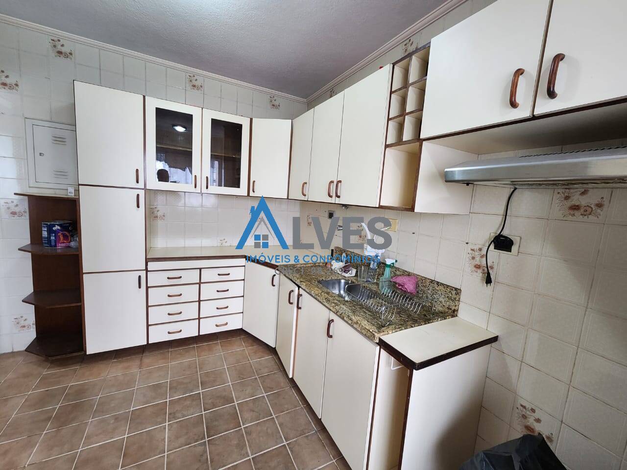 Apartamento à venda com 2 quartos, 70m² - Foto 7