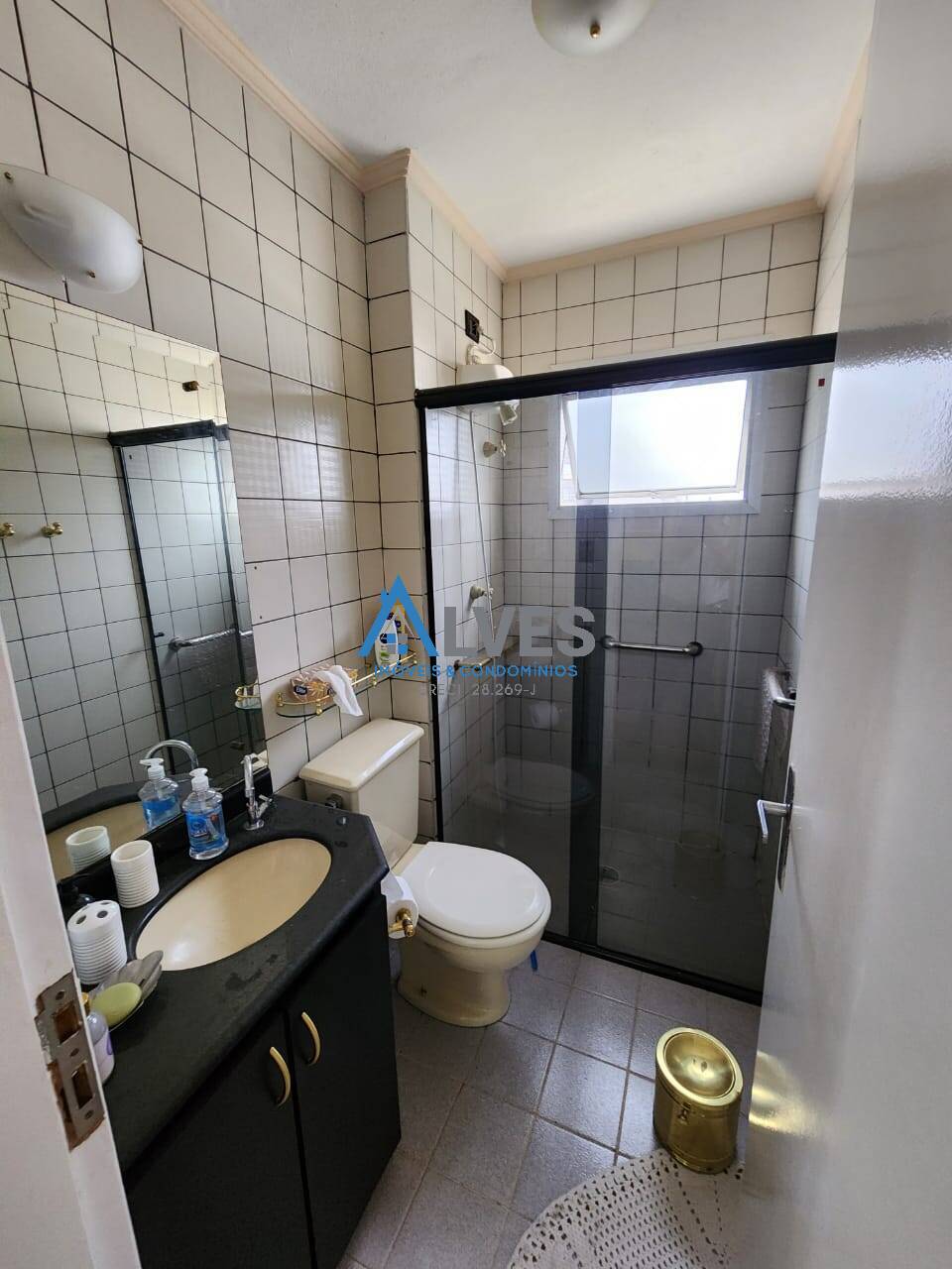 Apartamento à venda com 2 quartos, 70m² - Foto 15