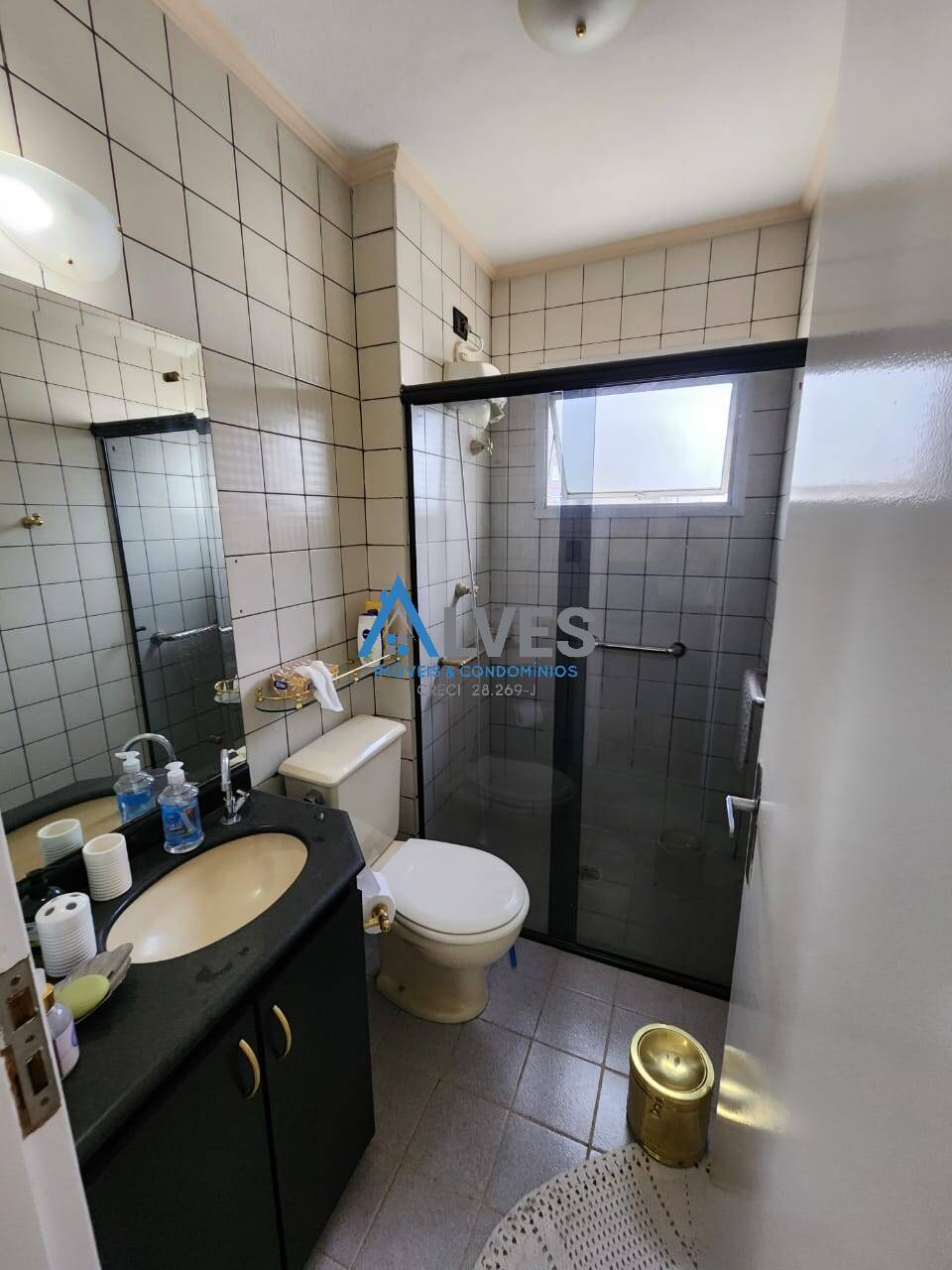 Apartamento à venda com 2 quartos, 70m² - Foto 14