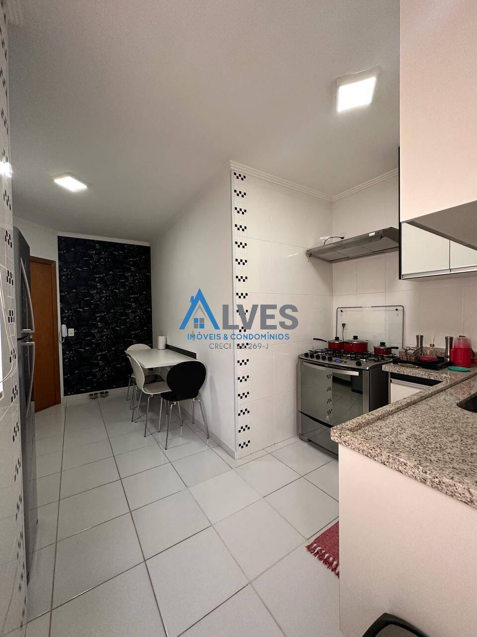 Apartamento à venda com 3 quartos, 82m² - Foto 6