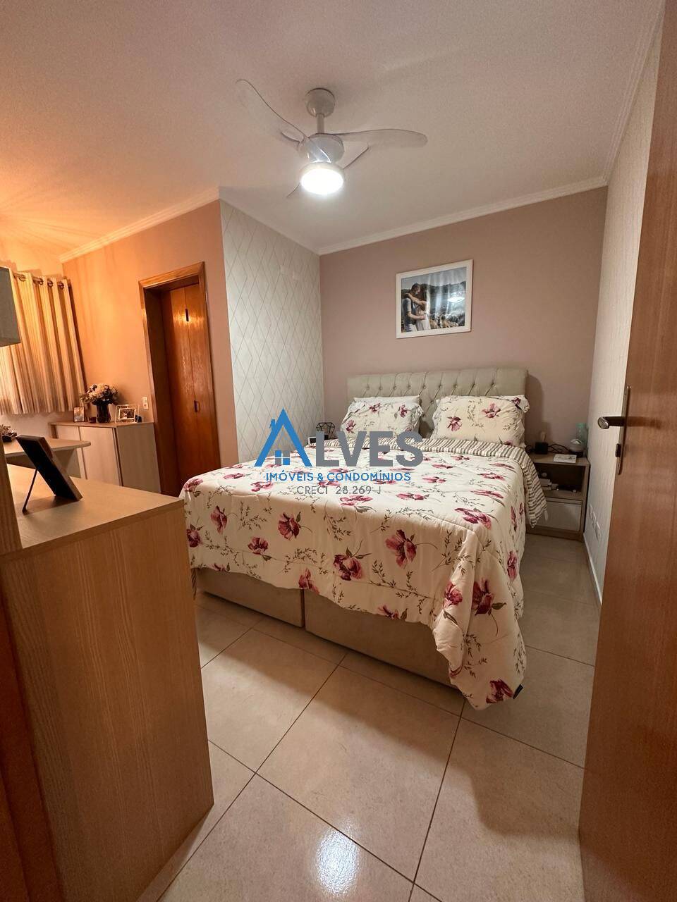 Apartamento à venda com 3 quartos, 82m² - Foto 11