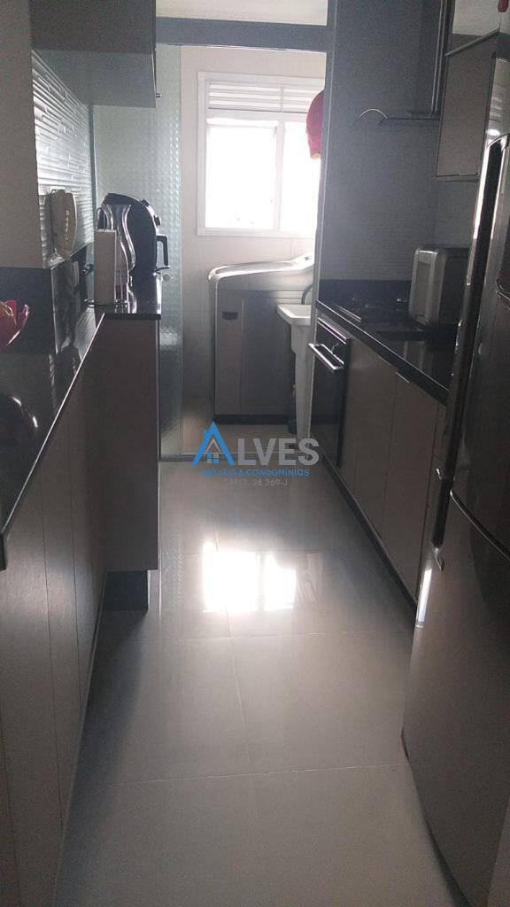 Apartamento à venda com 2 quartos, 72m² - Foto 9