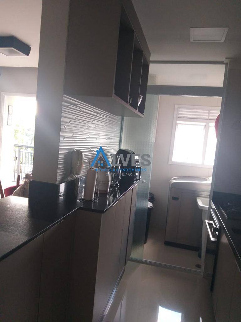 Apartamento à venda com 2 quartos, 72m² - Foto 12