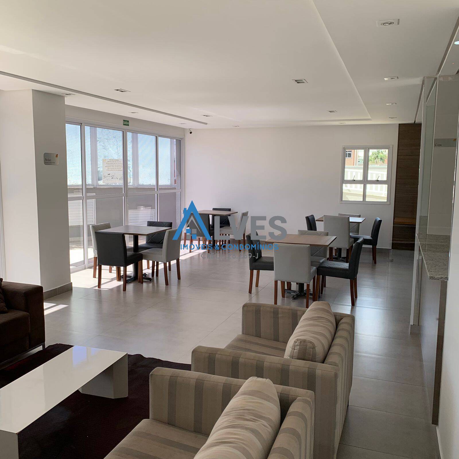 Apartamento à venda com 2 quartos, 72m² - Foto 23