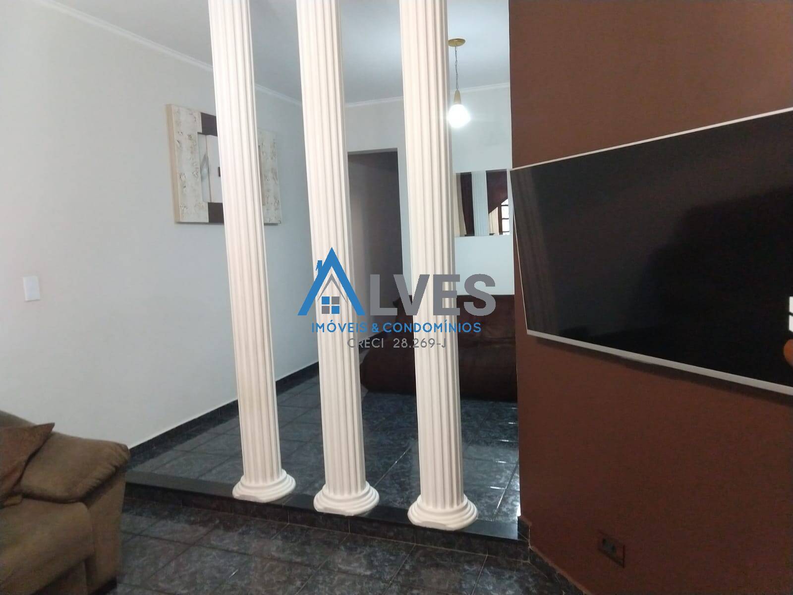 Apartamento à venda com 3 quartos, 198m² - Foto 3