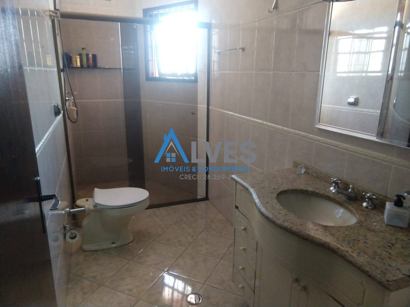 Apartamento à venda com 3 quartos, 198m² - Foto 18