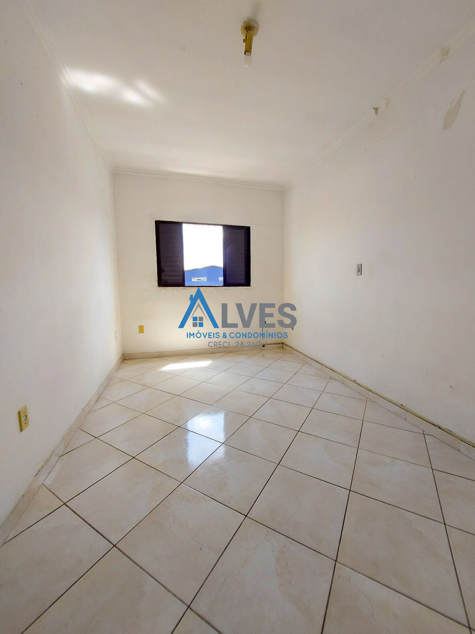 Apartamento à venda com 2 quartos, 64m² - Foto 8