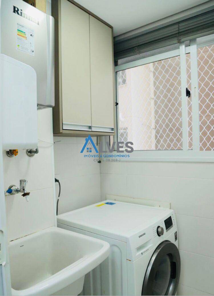 Apartamento à venda com 2 quartos, 56m² - Foto 11