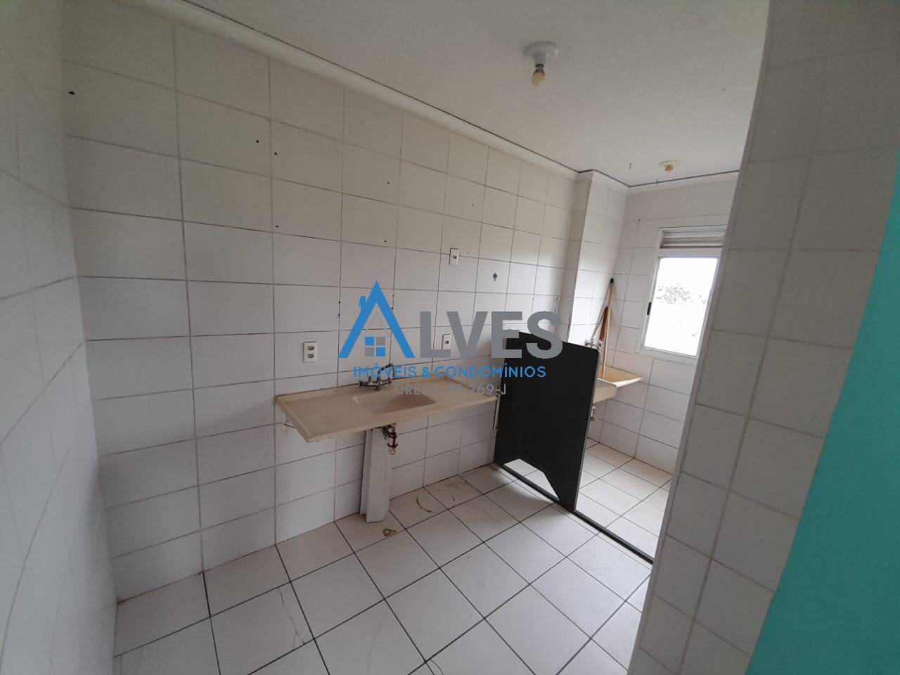 Apartamento à venda com 2 quartos, 43m² - Foto 3