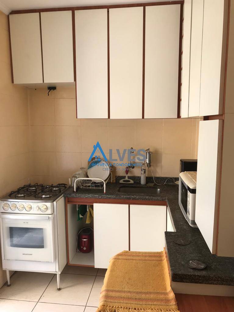 Apartamento à venda com 2 quartos, 67m² - Foto 4