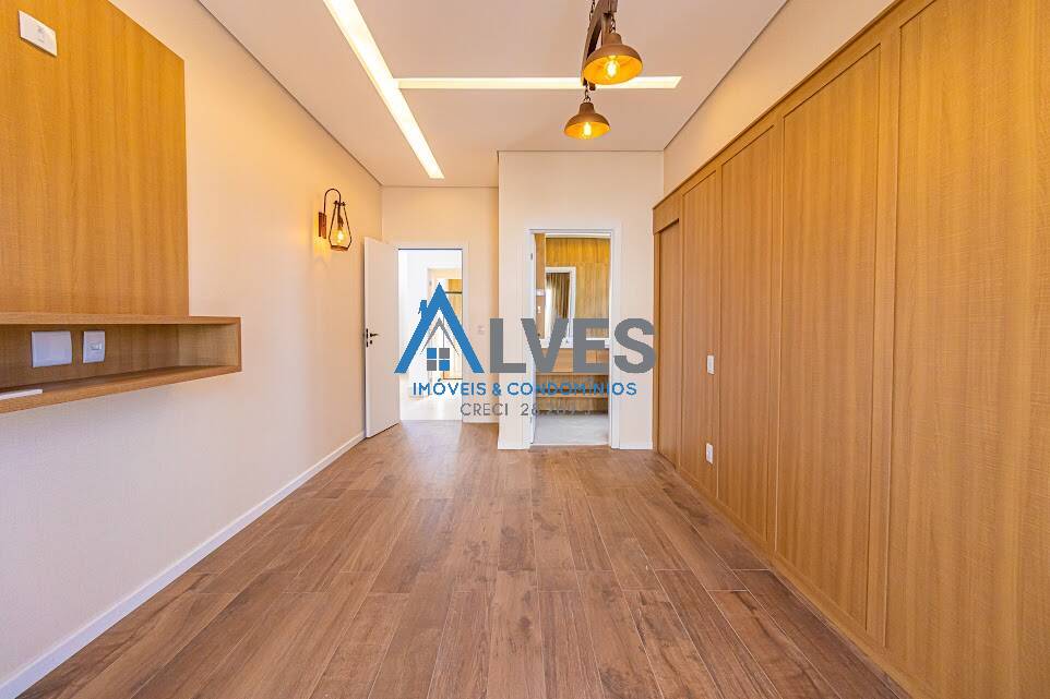 Casa à venda com 4 quartos, 337m² - Foto 18