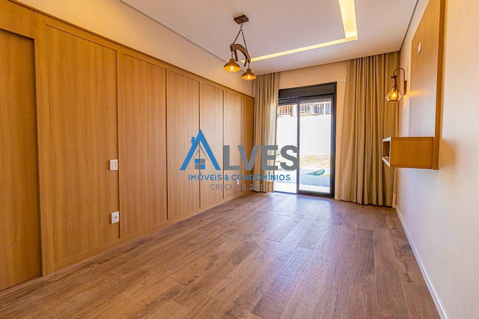 Casa à venda com 4 quartos, 337m² - Foto 17