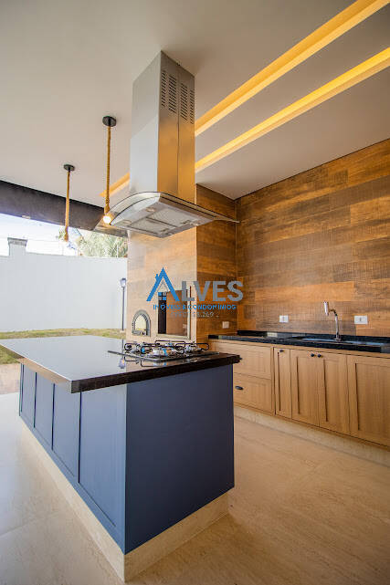 Casa à venda com 4 quartos, 337m² - Foto 25