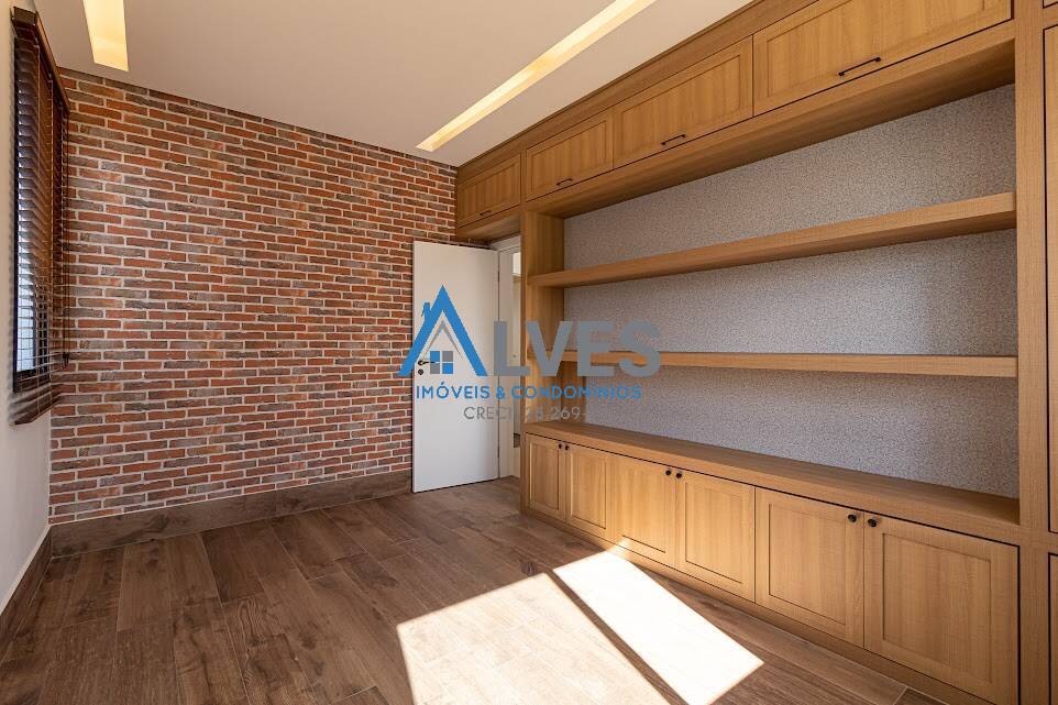 Casa à venda com 4 quartos, 337m² - Foto 30