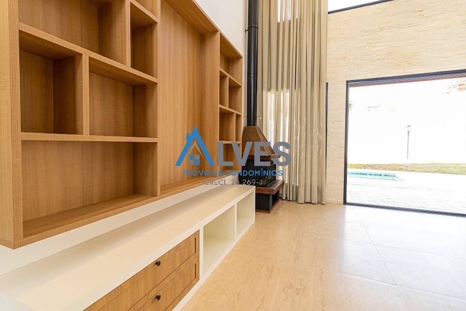 Casa à venda com 4 quartos, 337m² - Foto 27