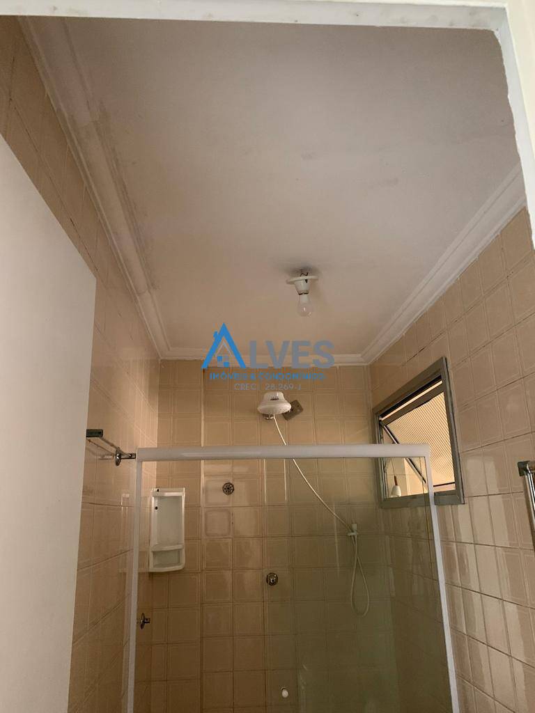 Apartamento à venda com 2 quartos, 65m² - Foto 4