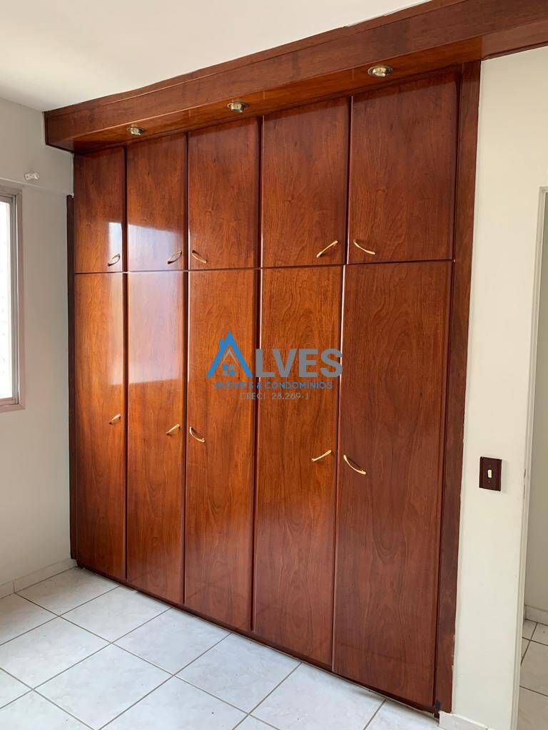 Apartamento à venda com 2 quartos, 65m² - Foto 15