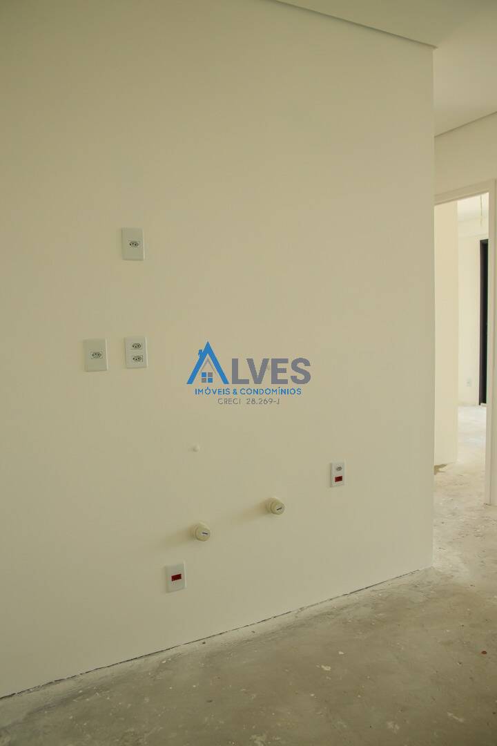 Apartamento à venda com 2 quartos, 53m² - Foto 17