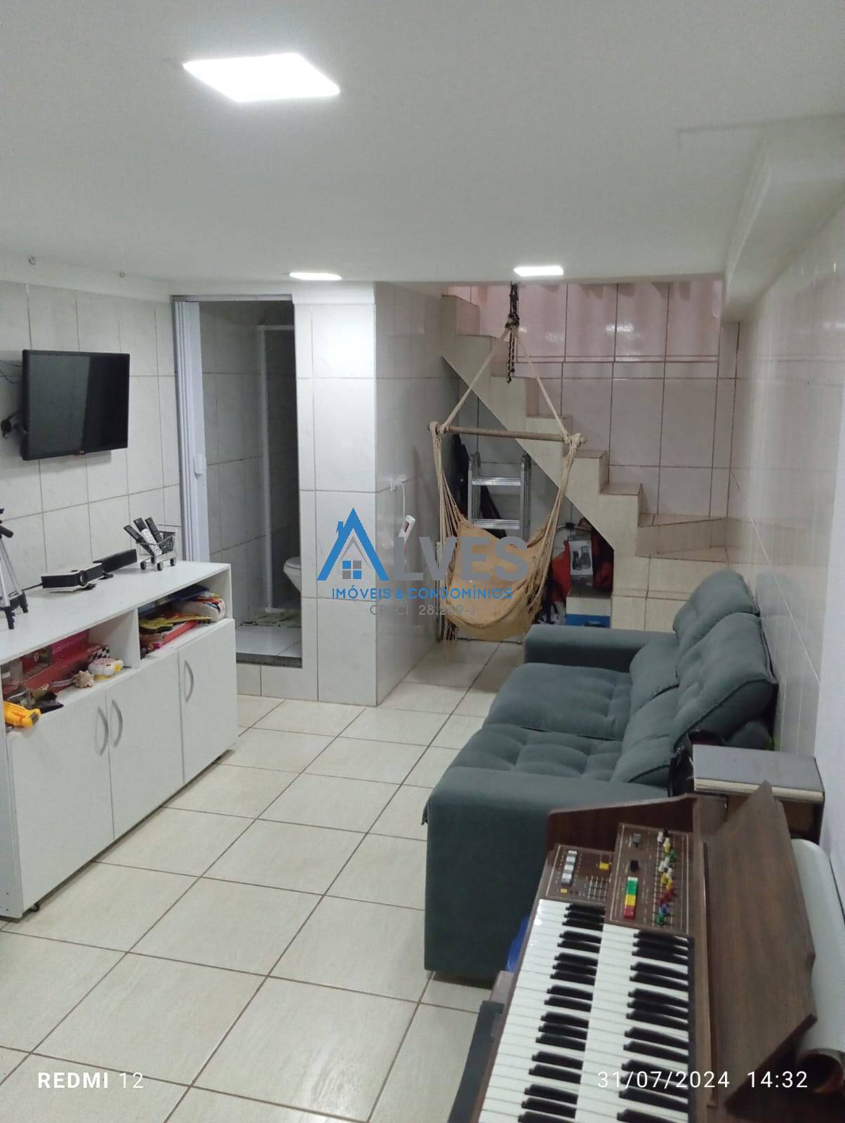 Apartamento à venda com 3 quartos, 75m² - Foto 3