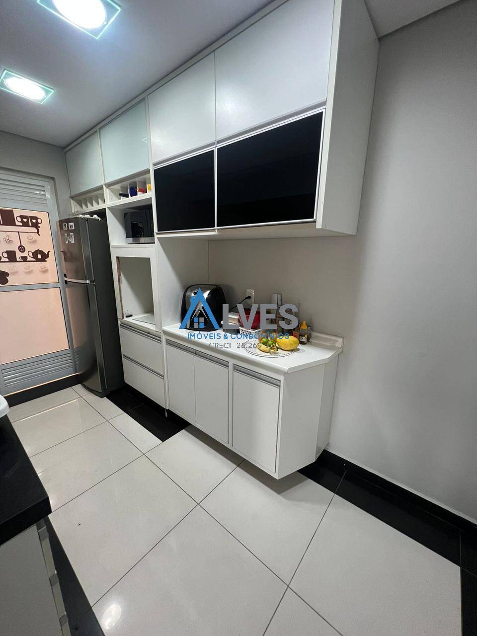 Apartamento à venda com 3 quartos, 104m² - Foto 9