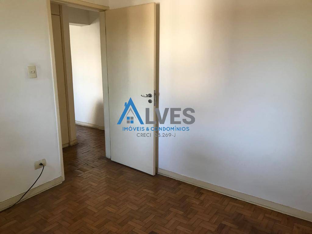 Apartamento à venda com 2 quartos, 67m² - Foto 14