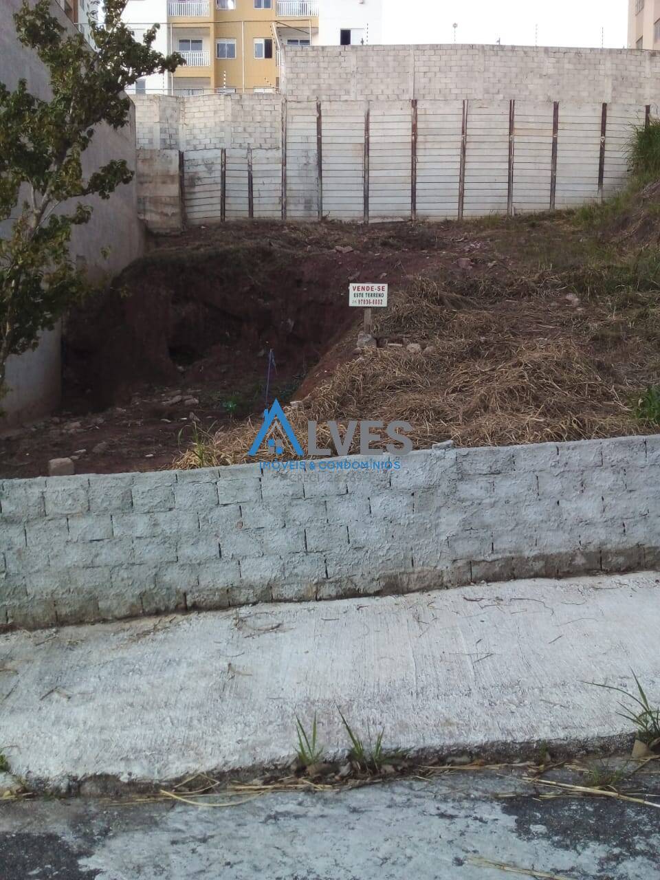 Terreno à venda, 137m² - Foto 1