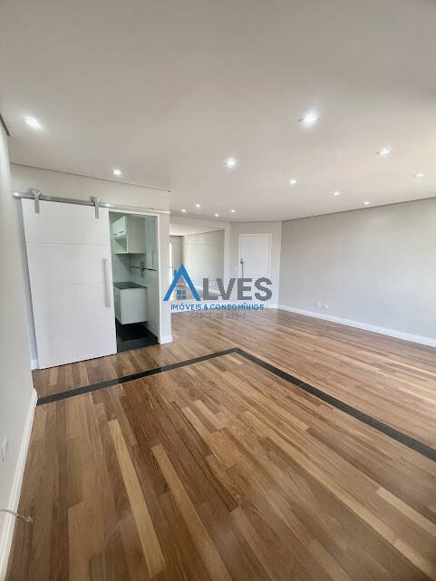 Apartamento à venda com 2 quartos, 74m² - Foto 6