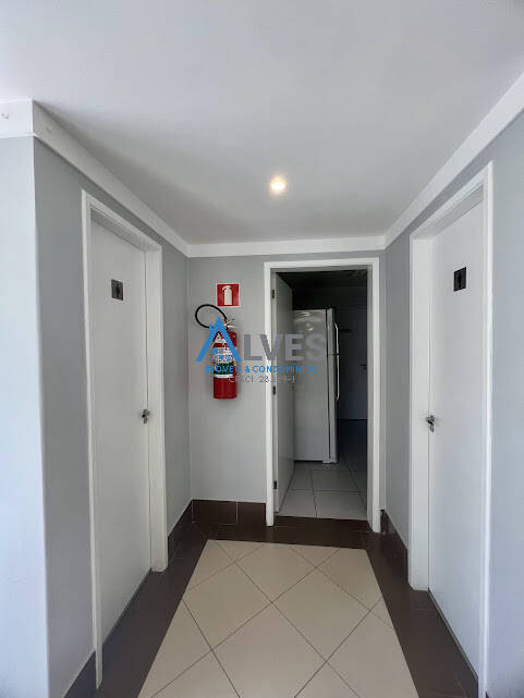 Apartamento à venda com 2 quartos, 74m² - Foto 56